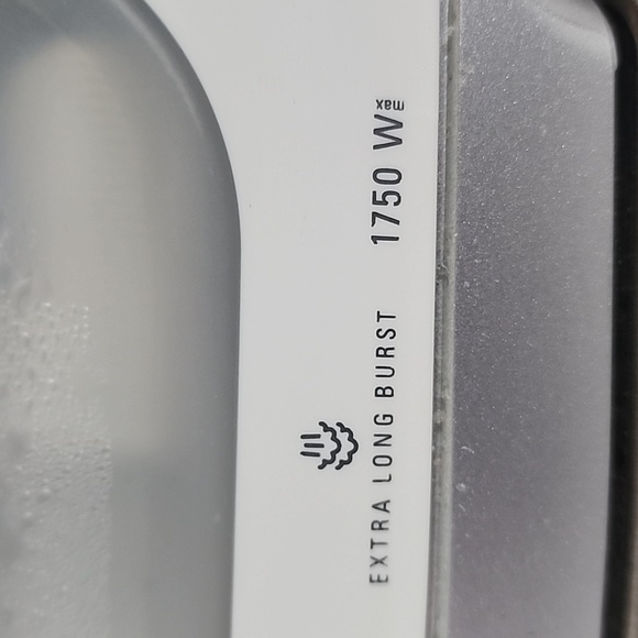 Rowenta Professional Extra Long Burst, Commercial Iron. Made in Germany  1750 W. - Picture 2 of 16